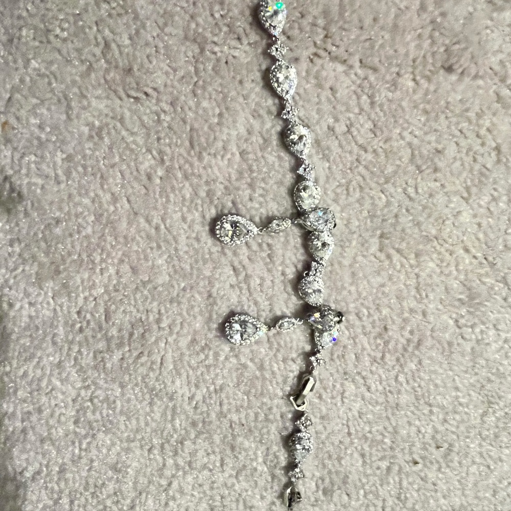 Earring & bracelet set